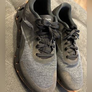 Reebok Zig Dynamica. Mens. Size 10.